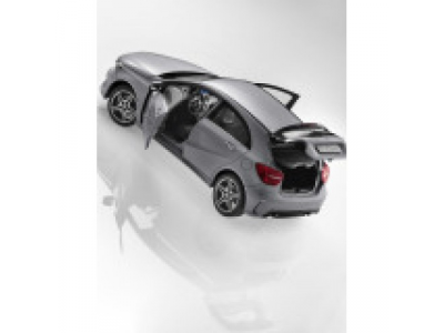 Модель Mercedes-Benz A-Class AMG 2012, Mountain Grey, Scale 1:18, артикул B66960125